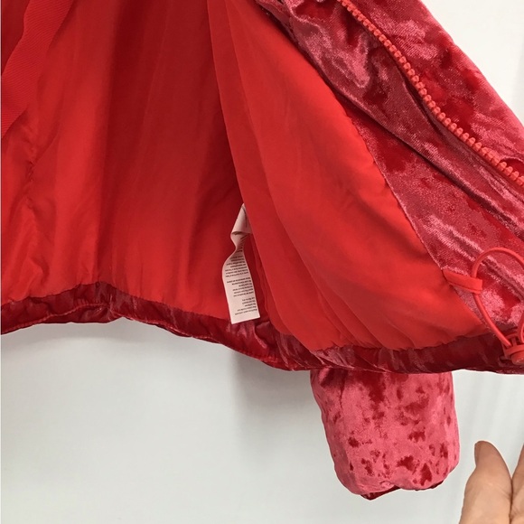 Fabletics Wander Crushed Velour Cropped Puffer Jacket Strawberry Red Size Med - Picture 9 of 10